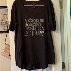 Victoria Secert Fashion Show Shirt Size Large